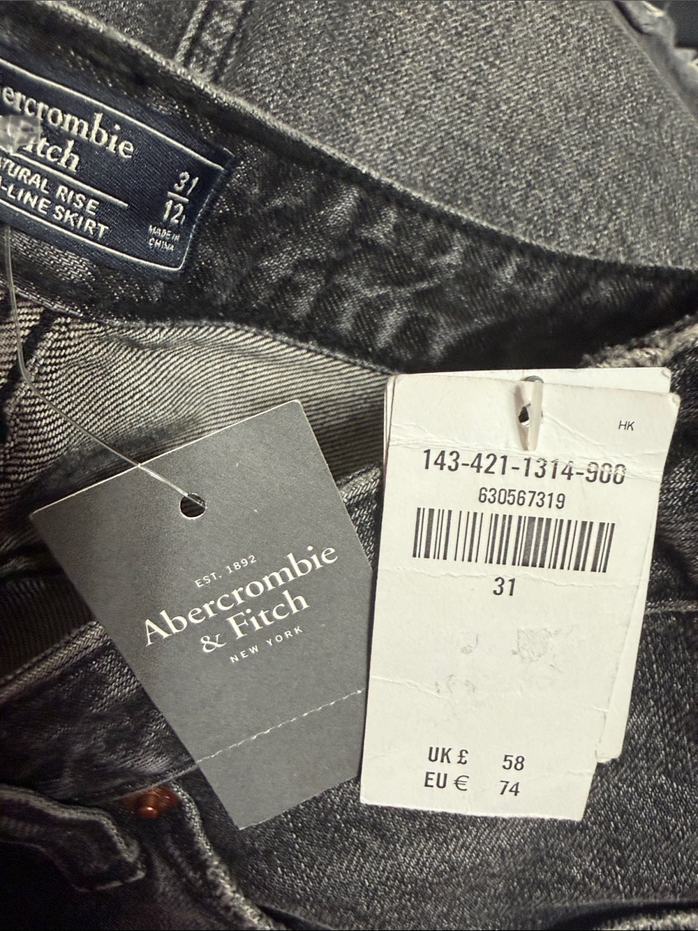 Abercrombie & Fitch Washed Black Distressed Denim Mini Skirt Vintage - Picture 8 of 9